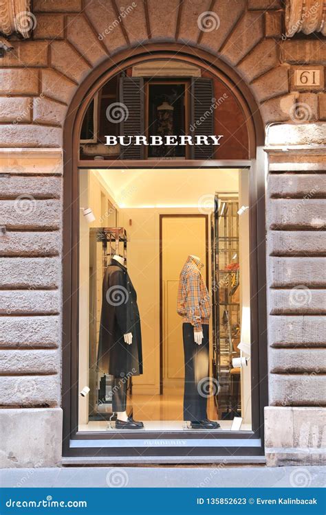 burberry lascia via condotti|burberry log in.